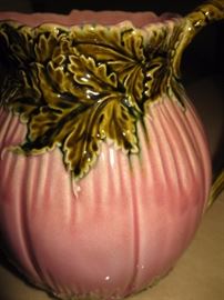 Majolica pitcher - Wardle - England