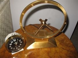 Jefferson "Golden Hour" electric clock - Mid century modern