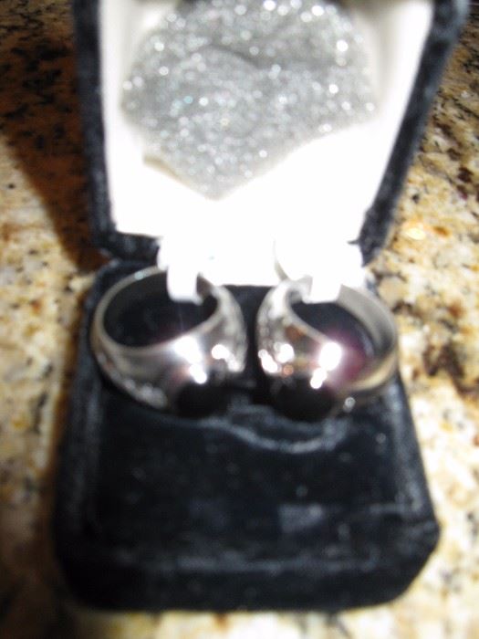 Two sterling silver rings