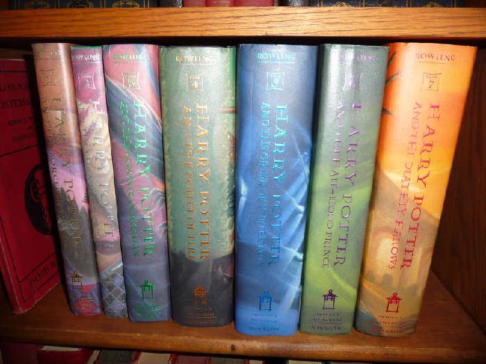 HARRY POTTER SERIES (HARDCOVER)