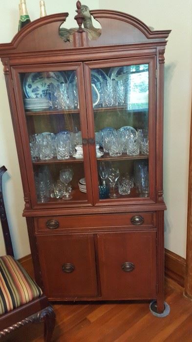 Corner display cabinet filled Crystal 