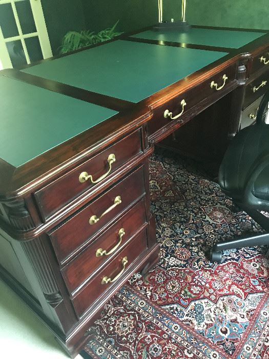 Desk can be used from BOTH sides ( two people can sit at the same time, front and back) Leather green top