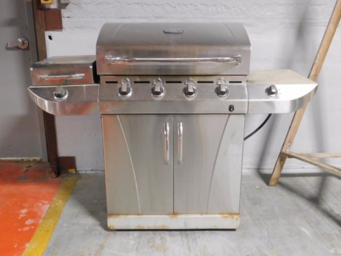 Commercial Infrared Charbroil propane grill