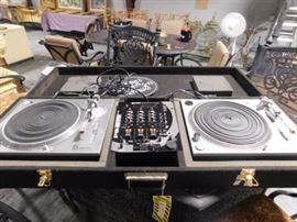 Stanton professional turn table STR-60 WITH Gemini pro stereo pre amp mixer   PS-676