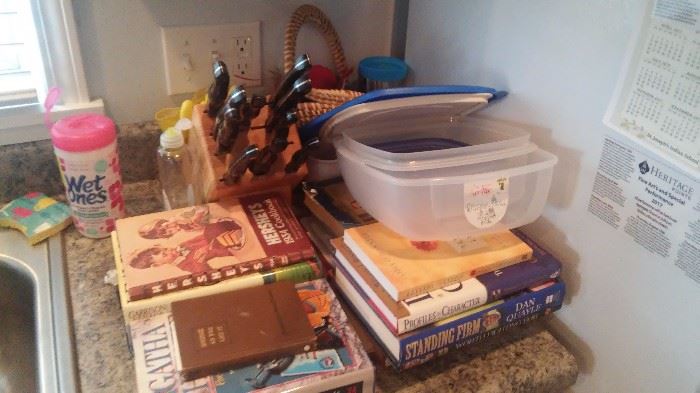Cookbooks, knive set, tupperware