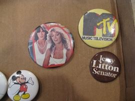 Charlie's Angels, Kate Jackson and Farrah Fawcett pins