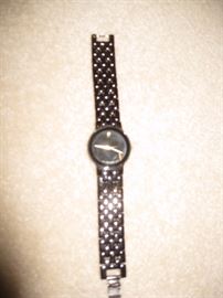 Ladies quartz watch