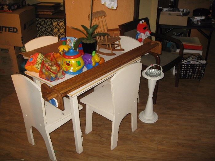 Childs table 4 chairs