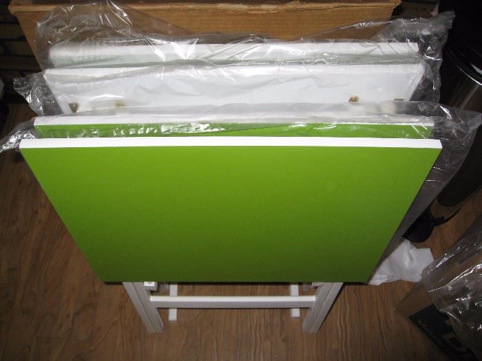 Lime green/white TV contemporary trays