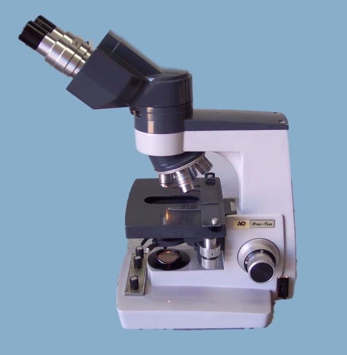 WOW American OPtical AO One10 One-Ten Binocular Power Microscope With 4 Objectives - Excellent Condition!
