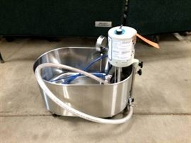 Wow Retails New $3000 Little Champ Tabletop, Floor Or Stand Whirlpool Standard Model AW-606 For Podiatry , Hand Therapy , Athletic Trainer , Physical Therapy , Occupational Therapy , Chiropractic , Spa , Long Term Care - Like New Condition!
