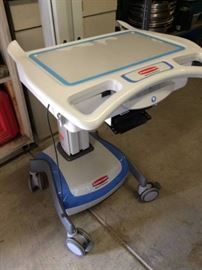 WOWOW Retails NEW $4000 This is the Ergotron of Your FANTASIES!! Powered! Light Up! Rubbermaid Adjustible Sit Or Stand Computer Laptop Cart - Comes With Everything You See! Super Condition!
