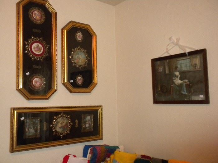 FRAMED ITALIAN PICTURES