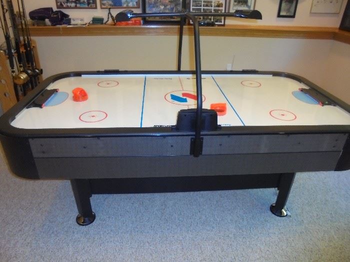 Full size air hockey table with electronic scoring