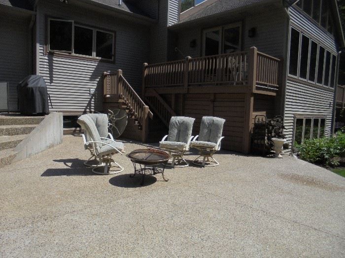 Swivel Patio Chairs and burn pit