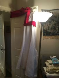 Strapless wedding dress