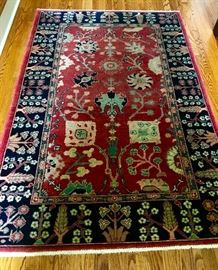 4x6 Gorgeous hand knotted wool carpet