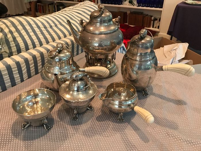 Sterling silver tea set by Fina in the manner of Georg Jensen, Blossom pattern. 