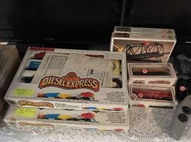 Bachmann Diesel Express train set and miscellaneous pieces
