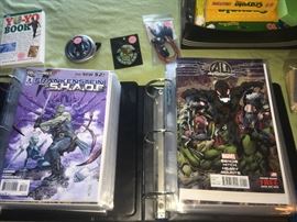 2 binders full of comic books
