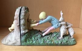 Charpente Winnie the Pooh and Christopher Robin Bookends. 