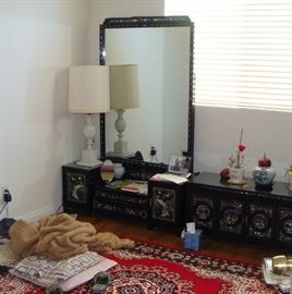 Mother-of-pearl three-piece vanity set