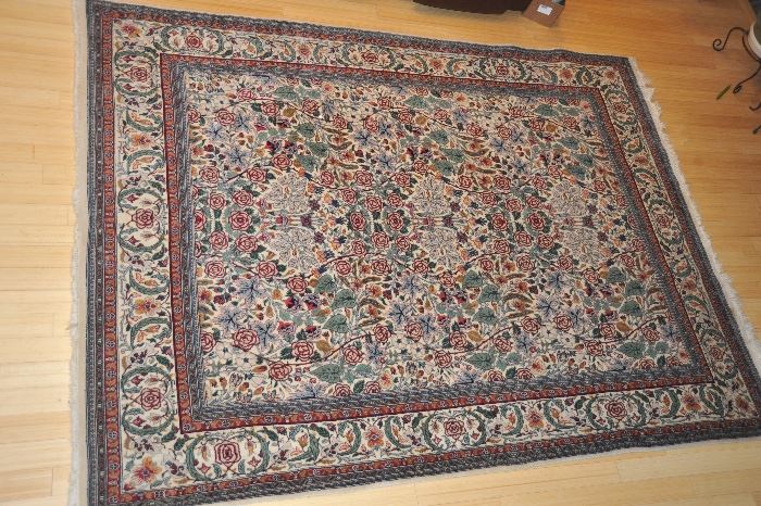 Hand-knotted Oriental Carpet - Indo-Persian - measures 7'10" x 10'6"