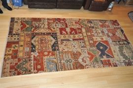 Hand-knotted Oriental Carpet - Pakistani-Persian - measures 5'11" x 11'10"