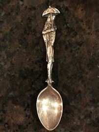 Sterling silver Mayer Bros. froggie holding an umbrella souvenir spoon.  From Portland, Oregon who was known as the webfoot state.