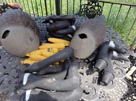 Canada goose decoys and decoy corn