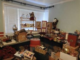 Christmas and more Christmas - stock up now !