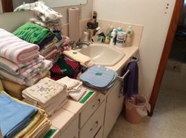 Towels & other linens