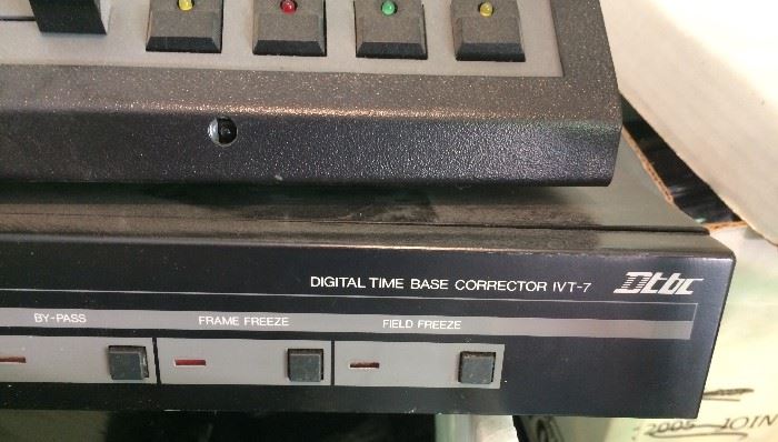 DTBC Digital time base corrector IVT-7ender