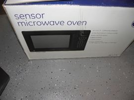 NEW IN BOX microwave