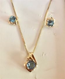 Aquamarine set in 14K gold 