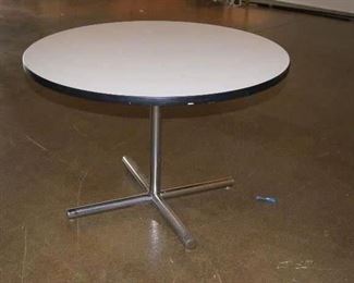42" ROUND TABLE