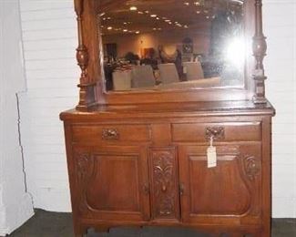 ANTIQUE HUTCH