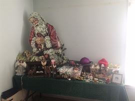 Santa and Jesus..... 