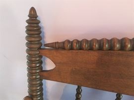 When have you seen a more beautiful bed??? I didn't think so....