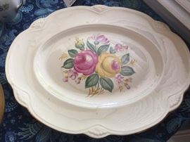 It's waiting for hobo sammiches..... my Mama Sellars had one of these !