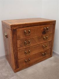 Campaign style bachelor's chest