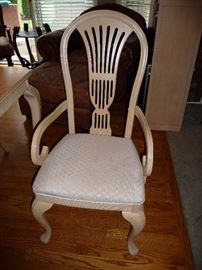 DINING CHAIR