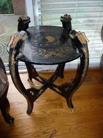 ORIENTAL DECORATIVE SIDE TABLE