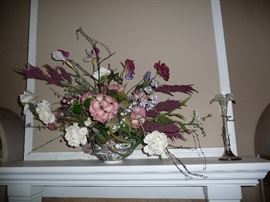 FLORAL ARRANGEMENT