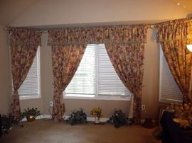 DRAPERY & RODS, BLINDS
