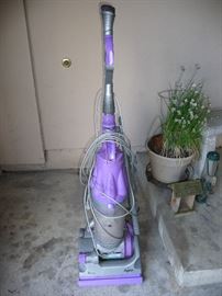 DYSON VACUUM