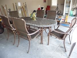 HEAVY PATIO TABLE W/6 CHAIRS