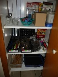 FLATWARE, KITCHENWARE