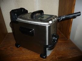 DEEP FRYER