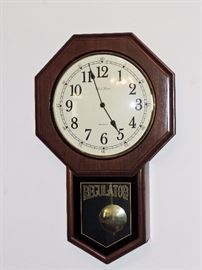 Regulator battery pendulum wall clock